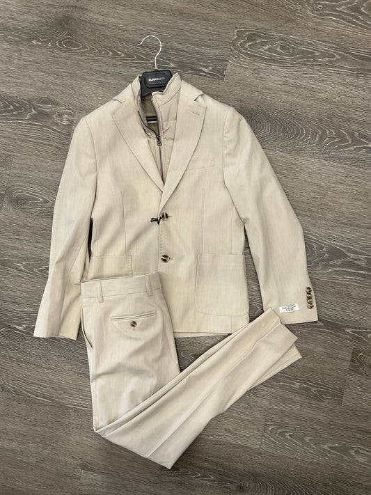 Cloudcloth Beige 2 pc Suit ST2718