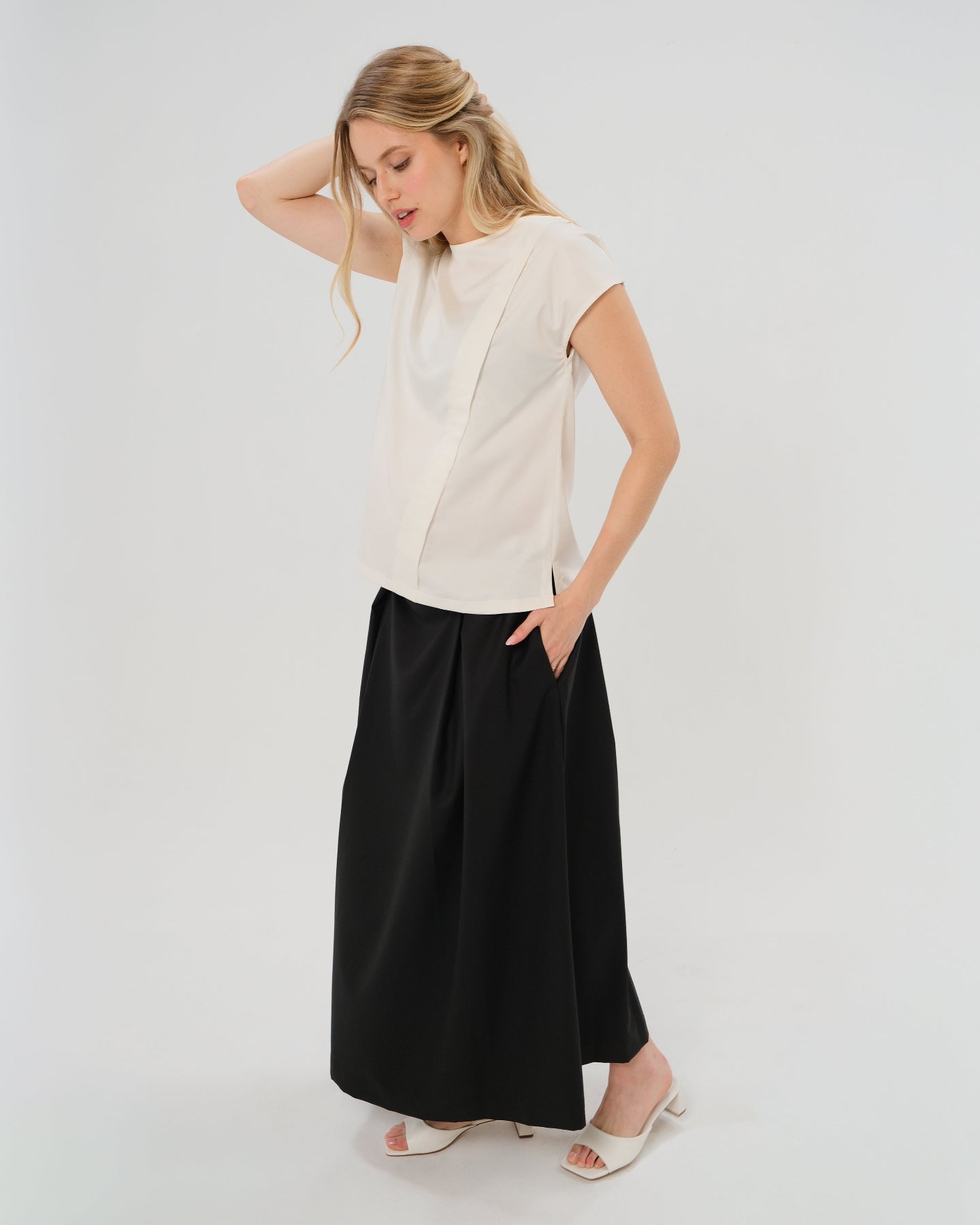 Over-Under Bump Pleated Maternity Maxi Skirt in All-Season Wool Blend