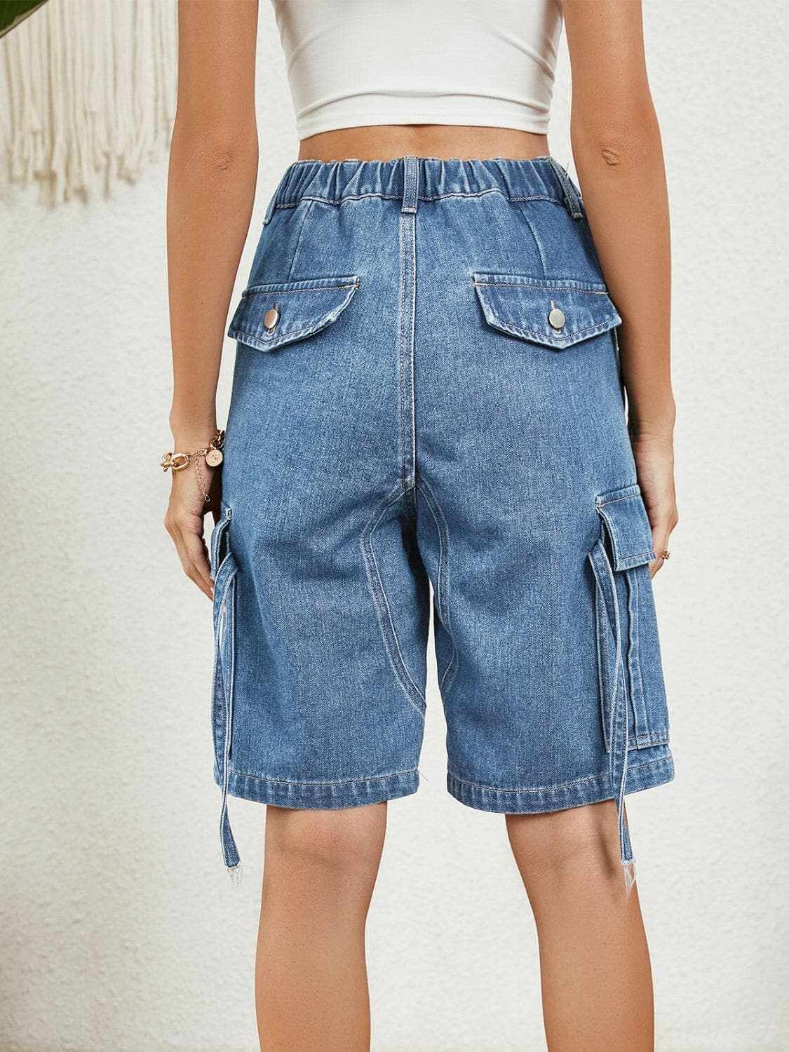 Trendsi Jeans & Denim Buttoned denim shorts with pockets