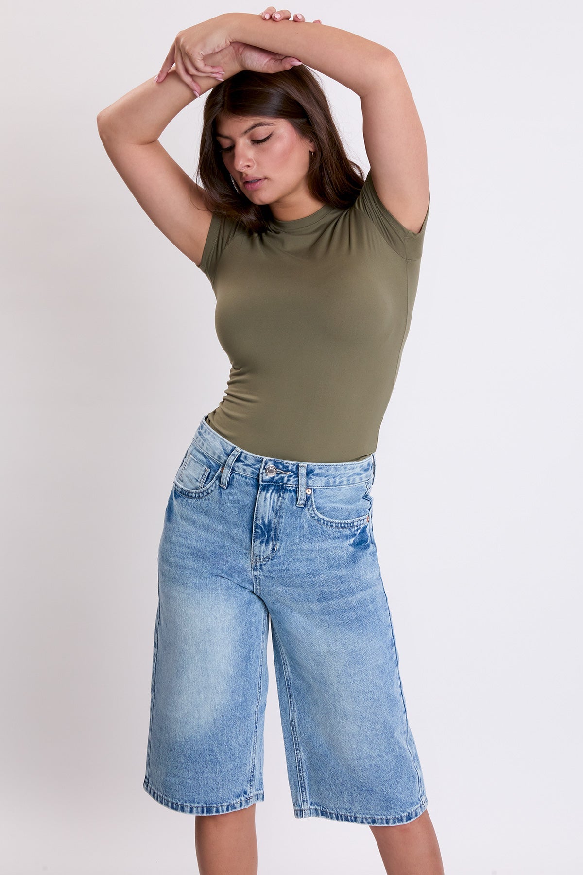 Women's Relaxed Fit Wide Leg Jorts