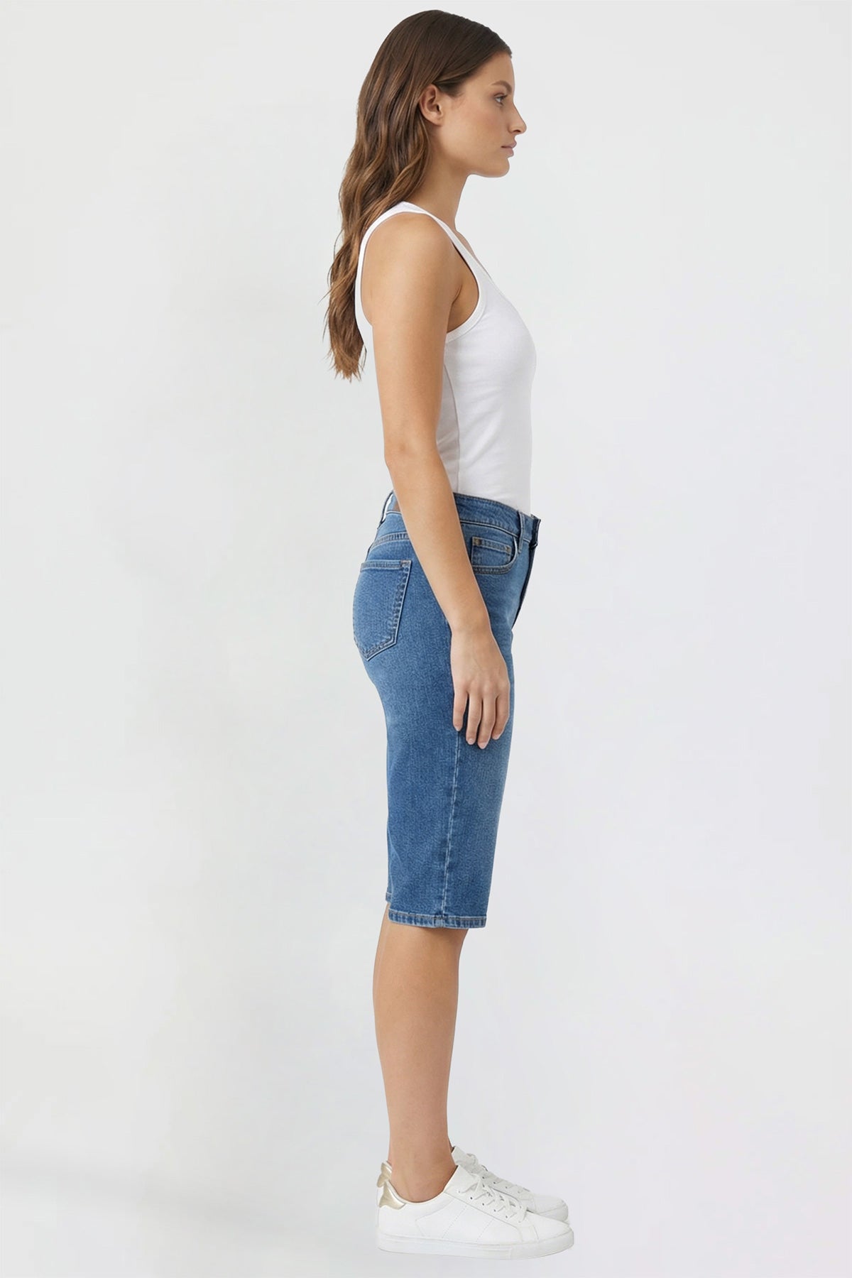 Women's Luxe Essential Capri