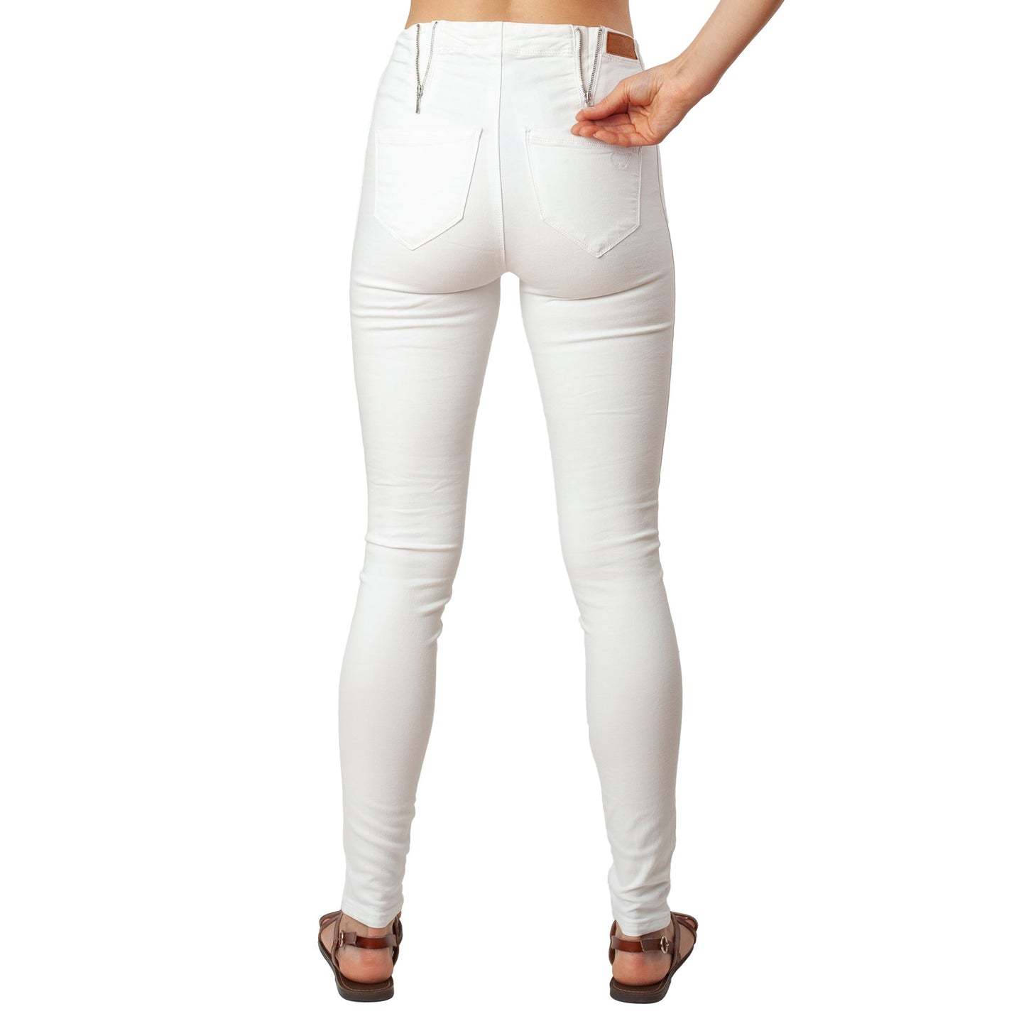 White Jeans Basic Signature Style