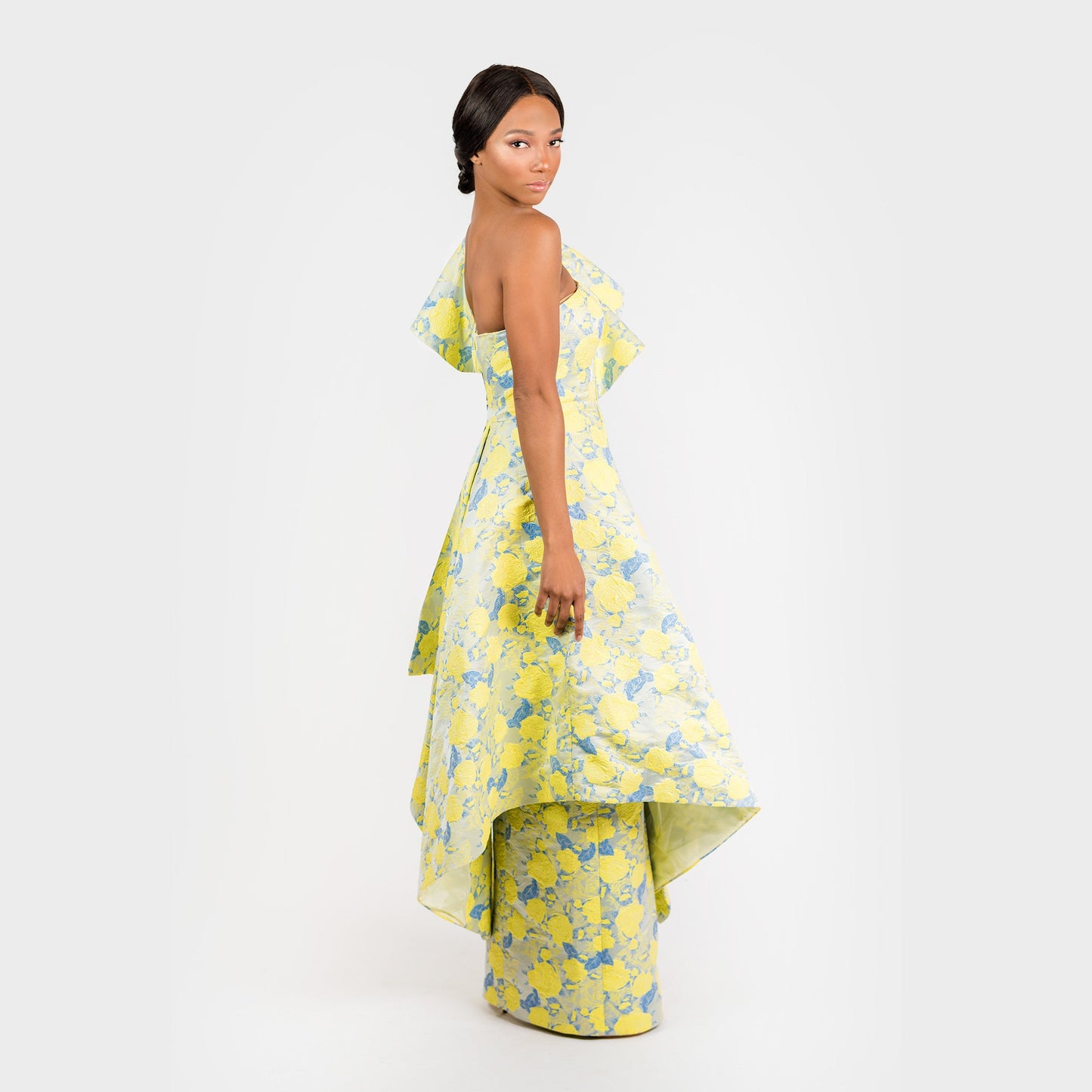 The Asymmetric Flounce Sheath Classic