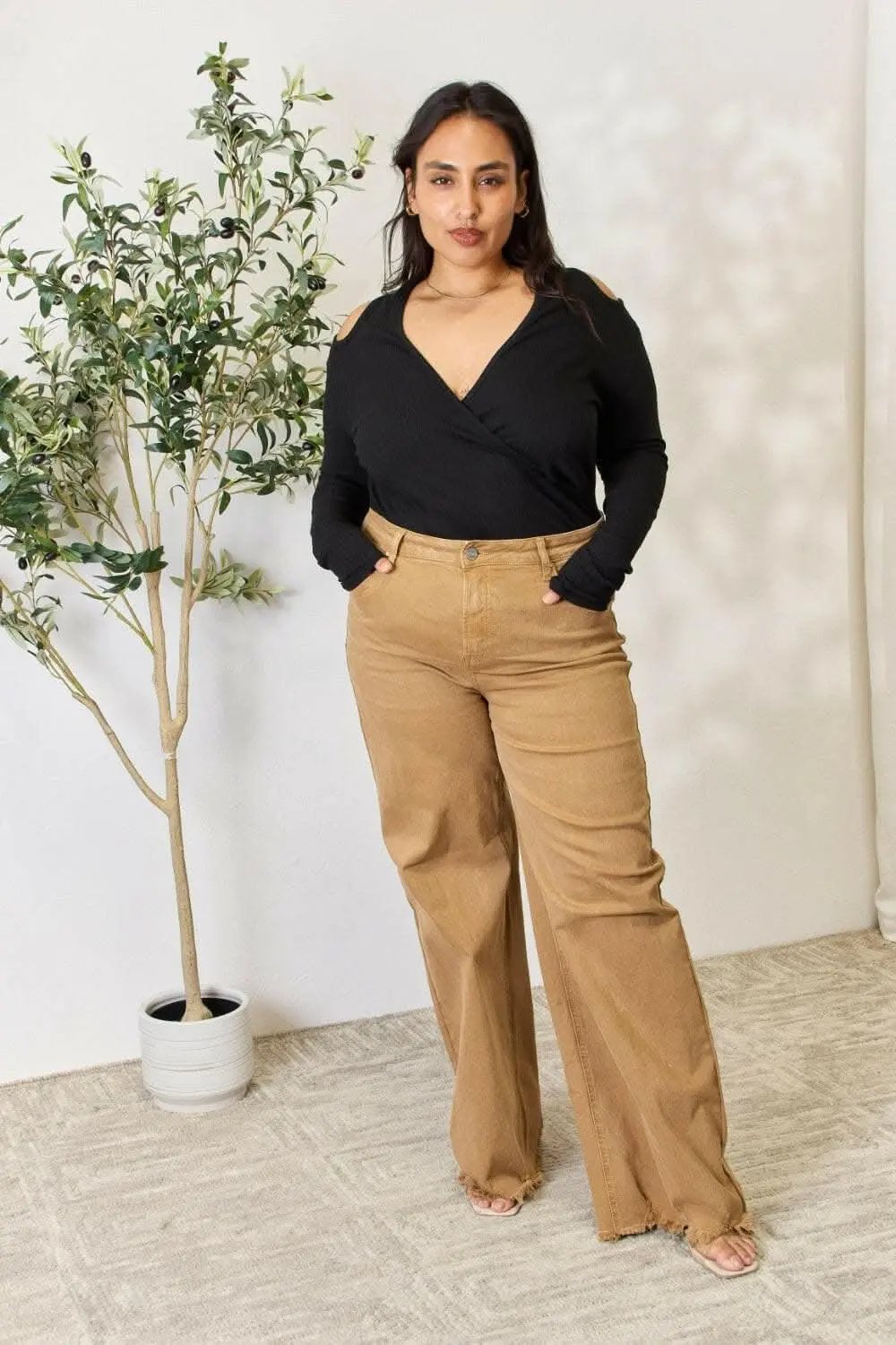 Ribbed Top - Cold Shoulder - Chic Premium Quality