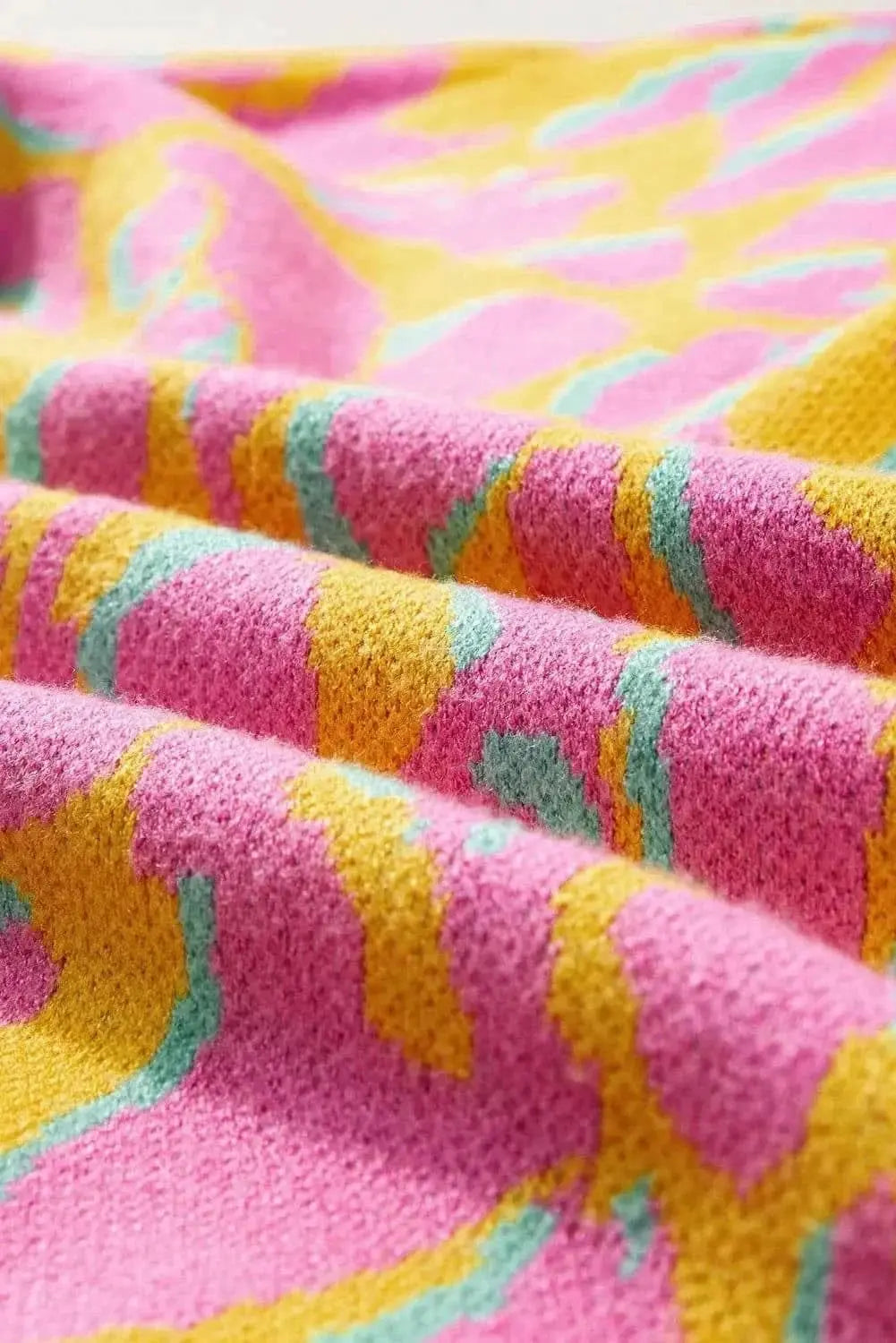 Trendsi Chic knit sweater with round neck