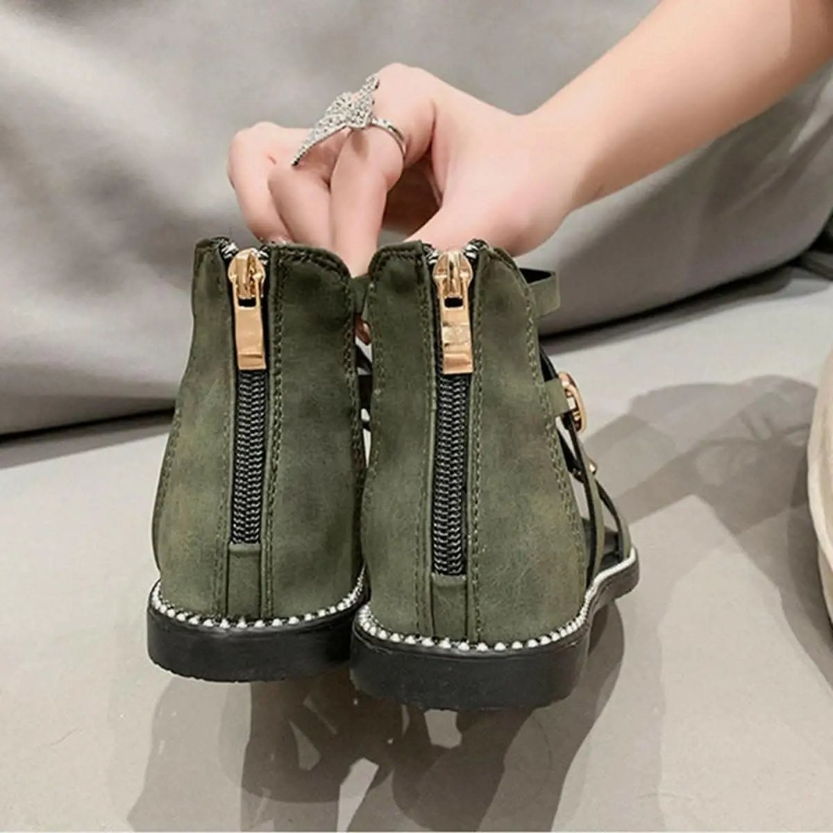 Flat Sandals - Open-Toe Zipper - Chic