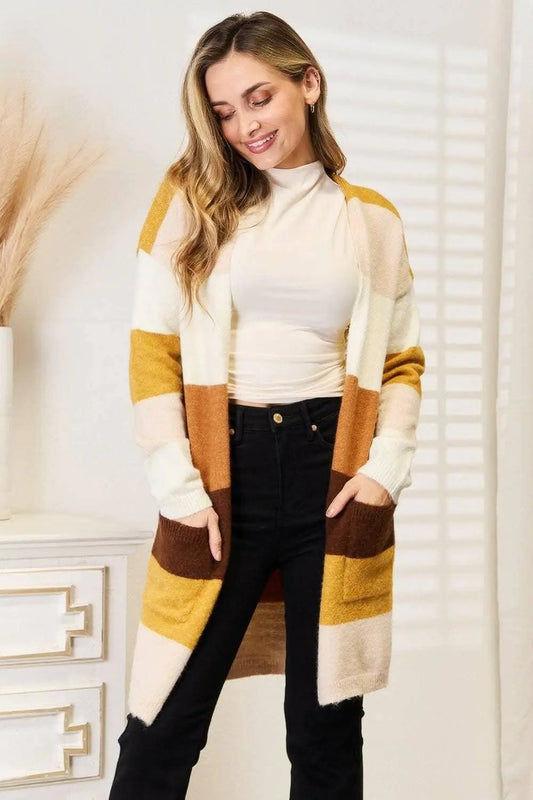 Cardigan - Oversized Color-Block Knit - Modern Chic
