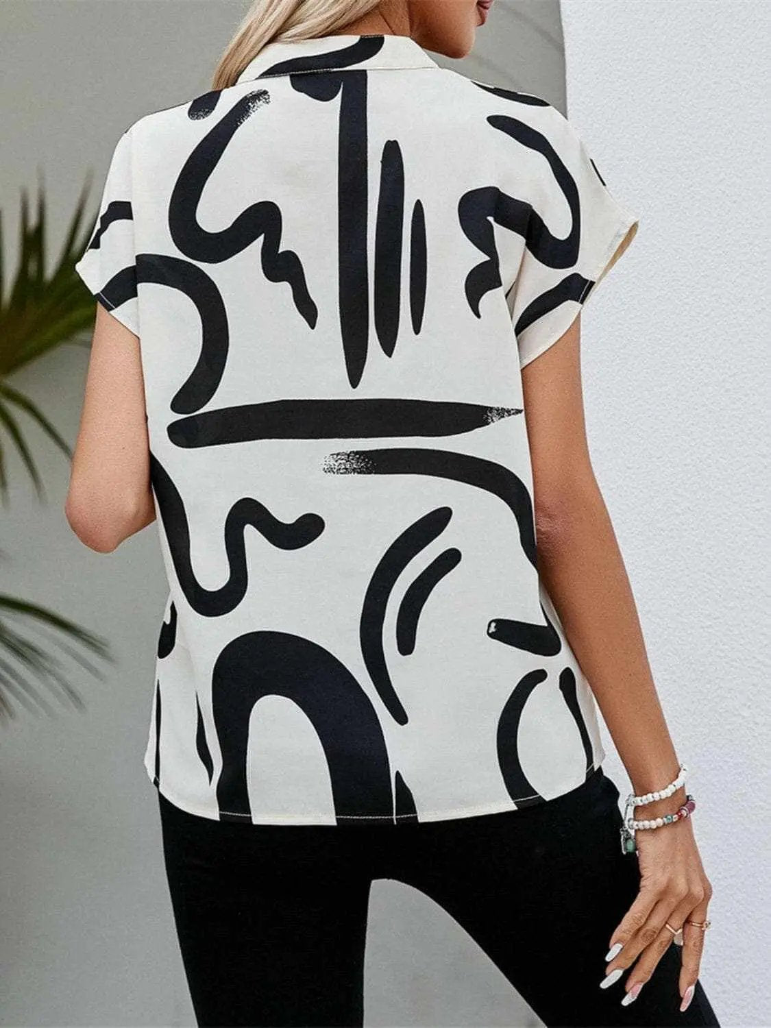 Blouse - Printed Notched Sleeve - Chic Style