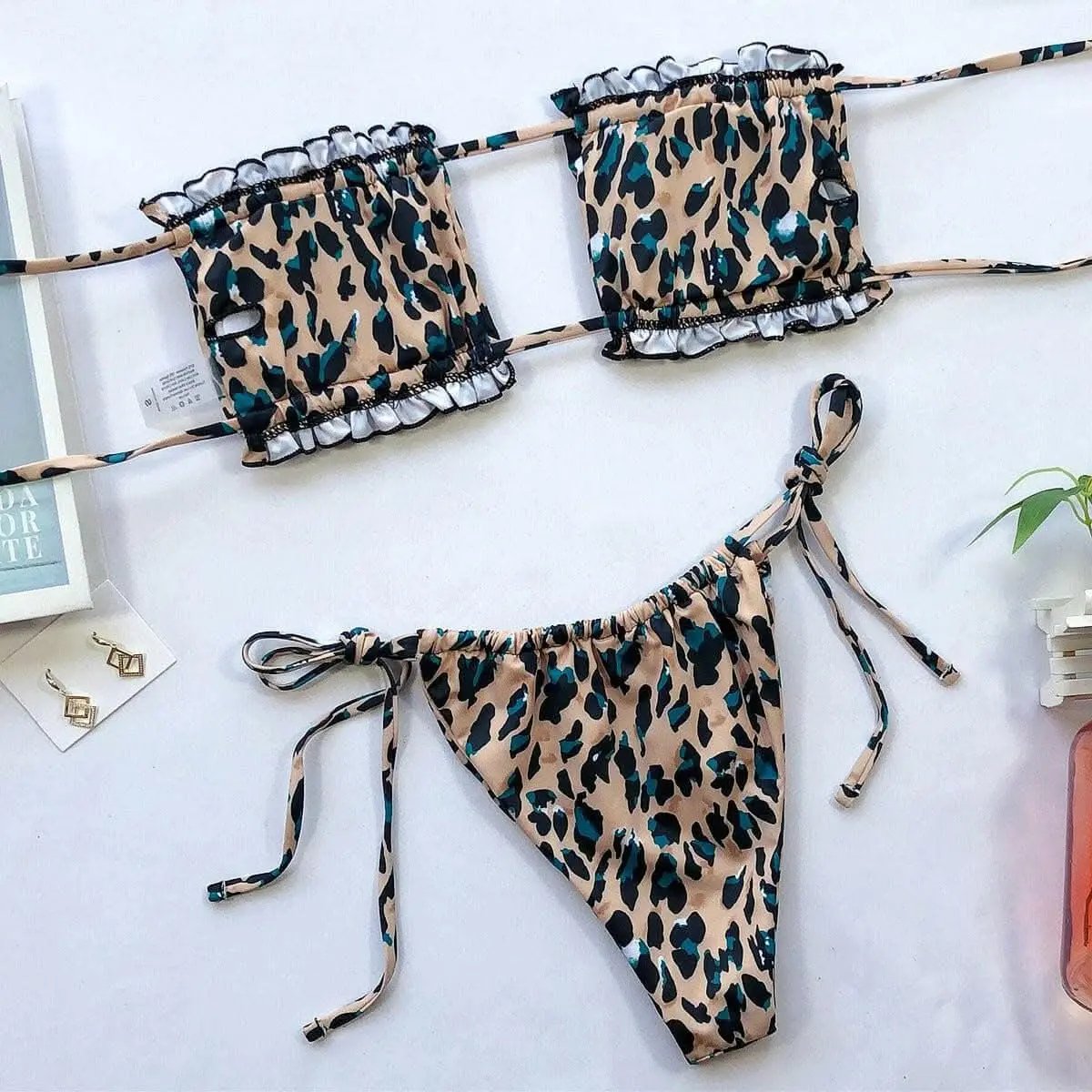 Trendsi swimwear - Chic ruched bikini set with frills
