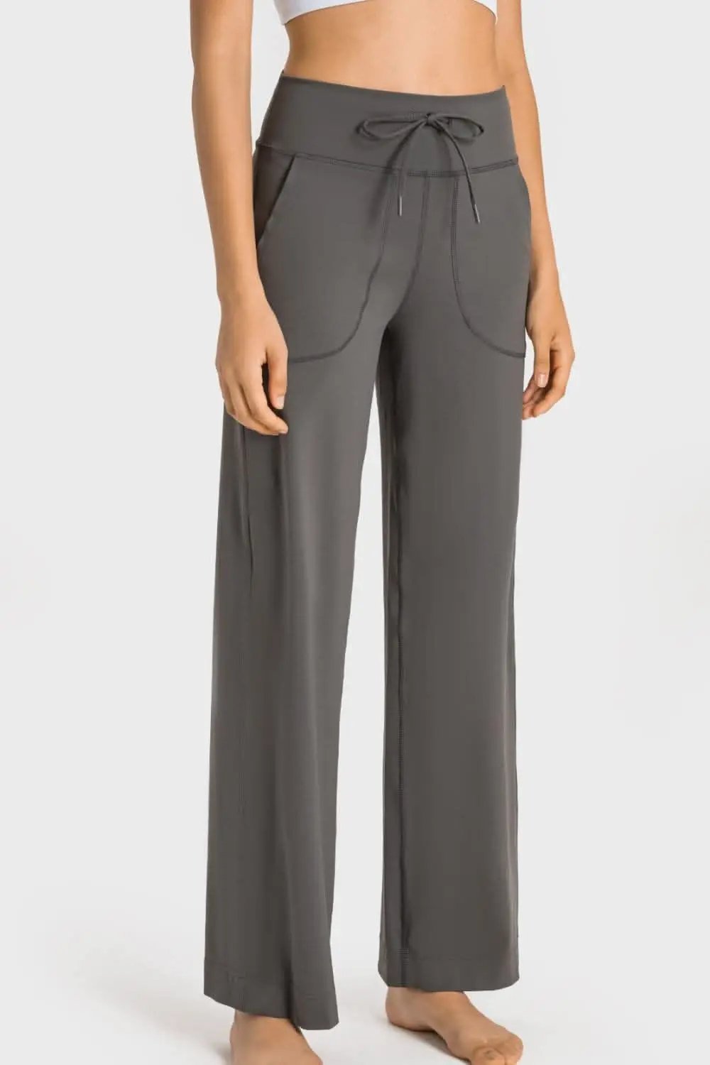 Trendsi Comfort-fit wide leg pants with pockets