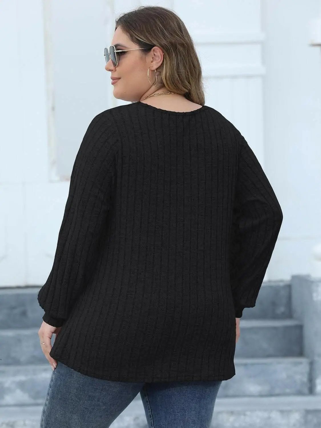 Trendsi plus - Cozy ribbed v-neck top for curves
