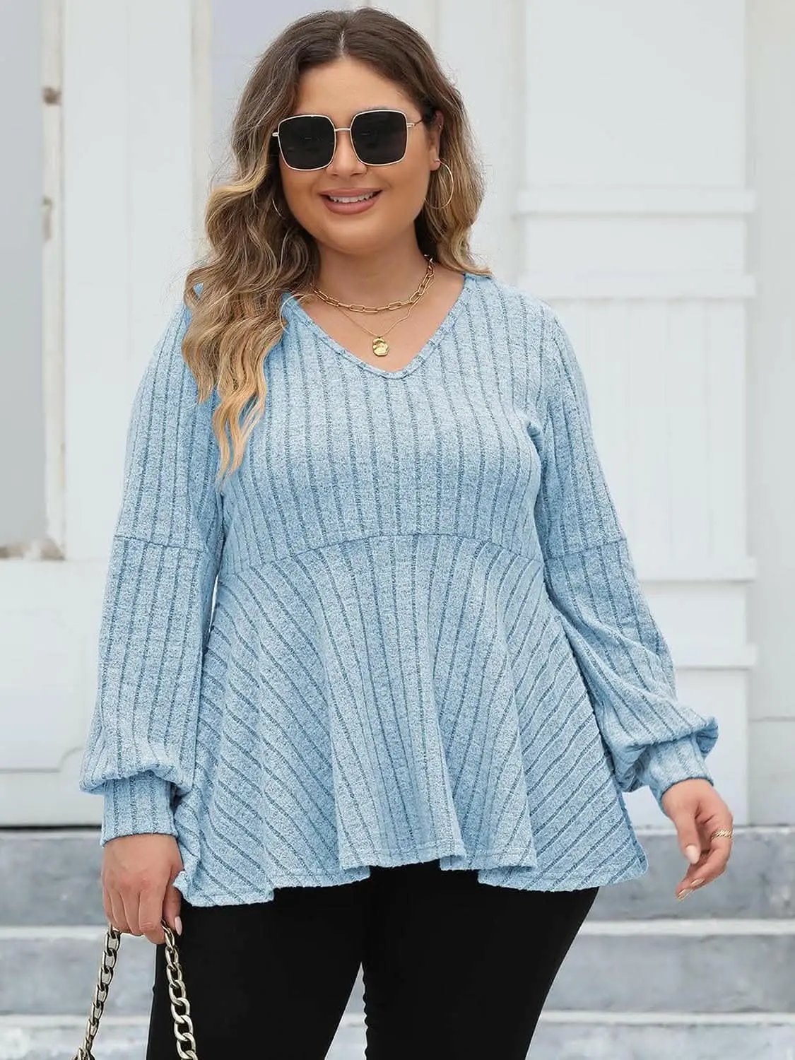 Trendsi plus - Curvy ribbed v-neck top L-3XL