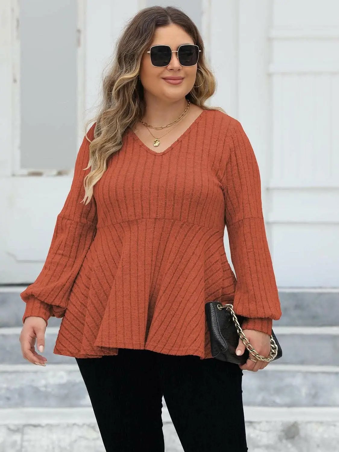 Trendsi plus - Curvy ribbed v-neck top L-3XL