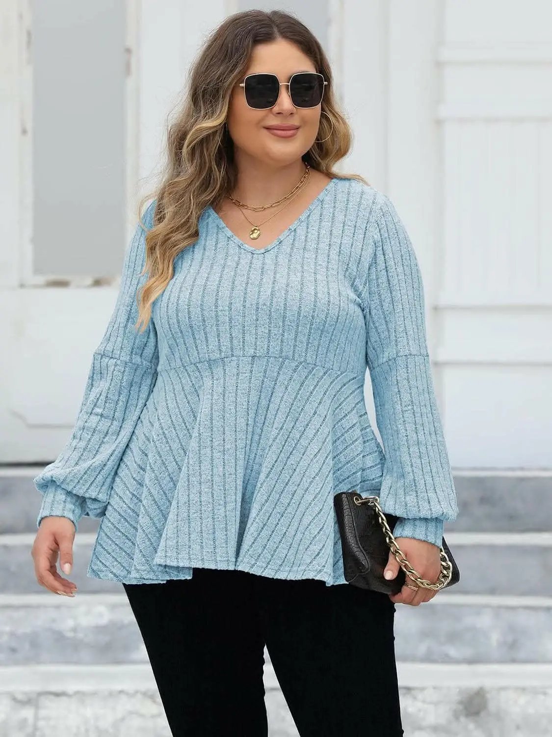 Trendsi plus - Curvy ribbed v-neck top L-3XL
