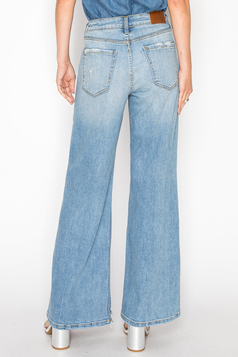 VIVIENNE HIGH RISE RELAXED FLARE JEANS