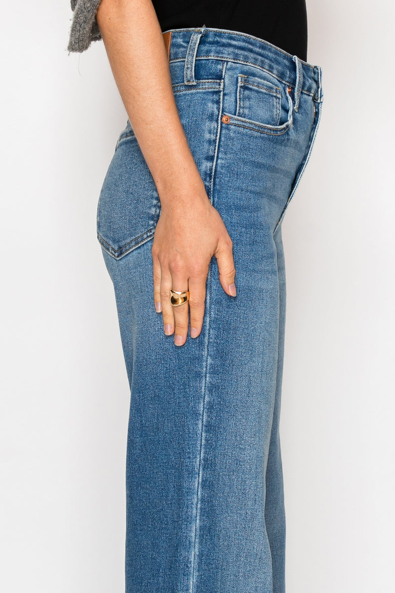 REESE TUMMY CONTROL RELAXED HIGH RISE PALAZZO JEANS *Signature*