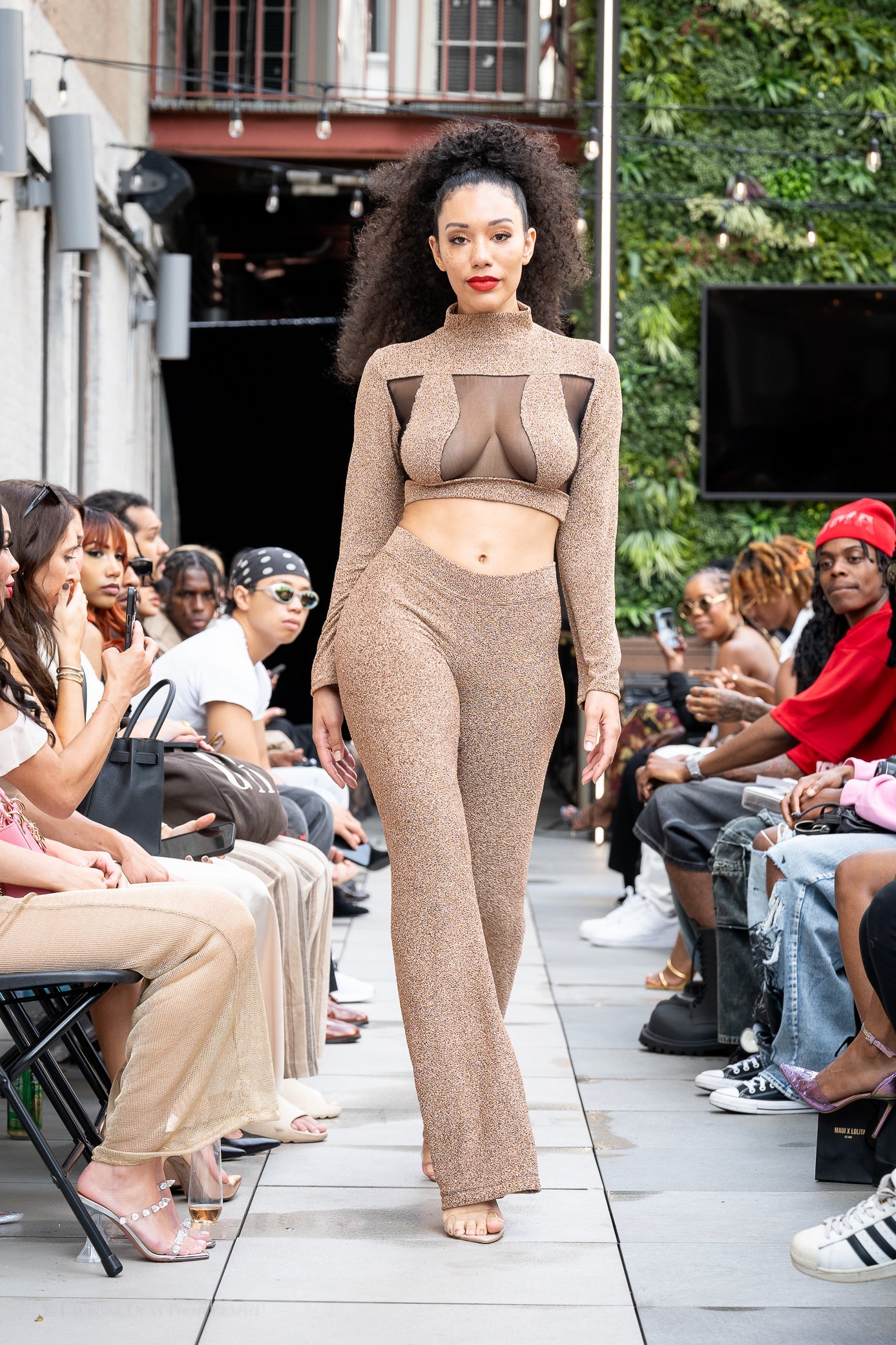 Vira Copper Cut-Out Two-Piece Set