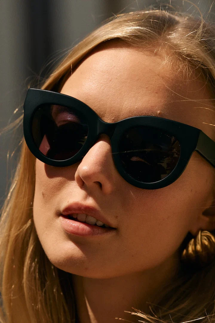 ANEA HILL Sunglasses, Manbattan