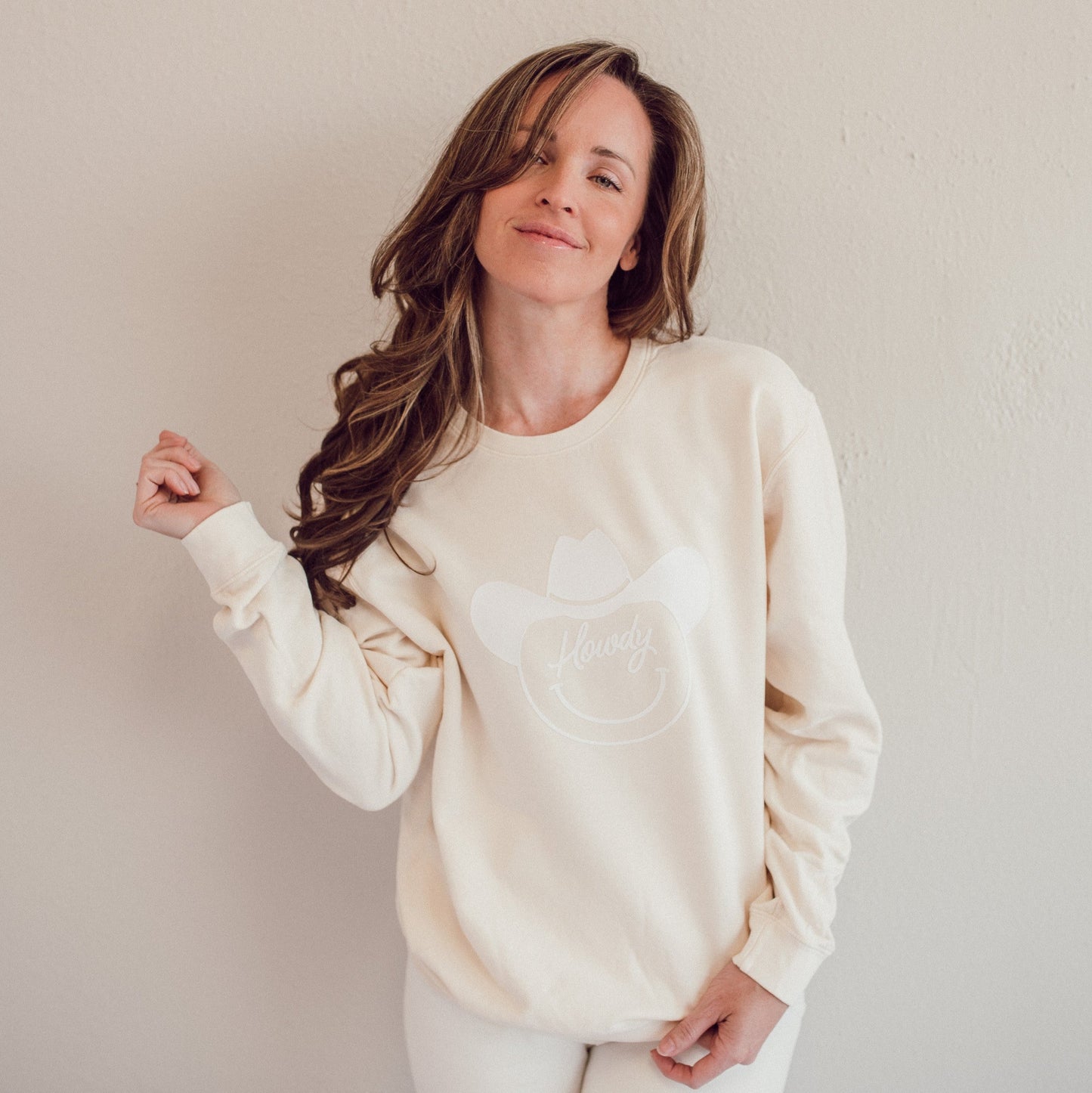 Howdy Cursive Cowboy Washed Sweatshirt