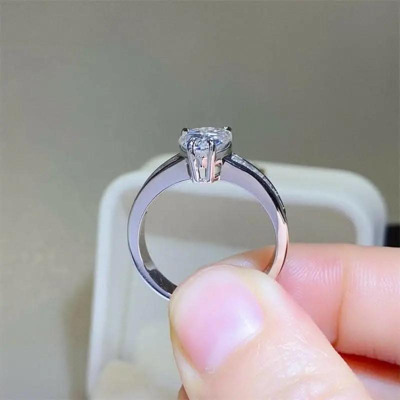 Trendsi 3 Carat Moissanite Ring Women's Jewelry Dazzling Statement Ring