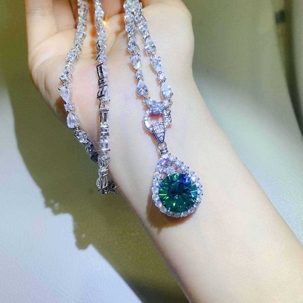 Trendsi Necklaces - Dazzling moissanite teardrop necklace