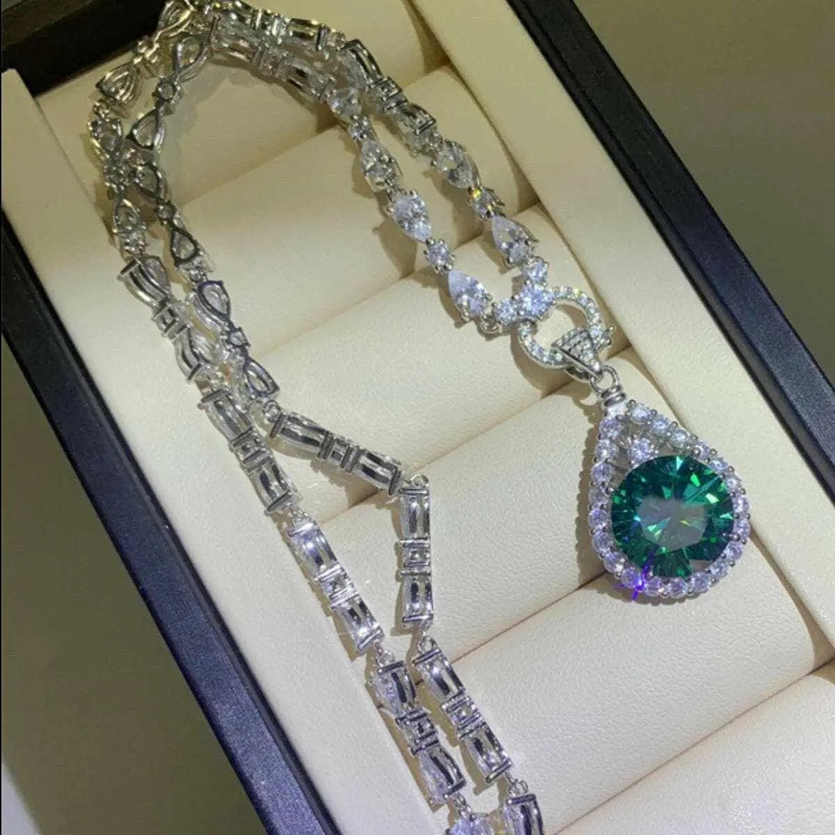 Trendsi Necklaces - Dazzling moissanite teardrop necklace