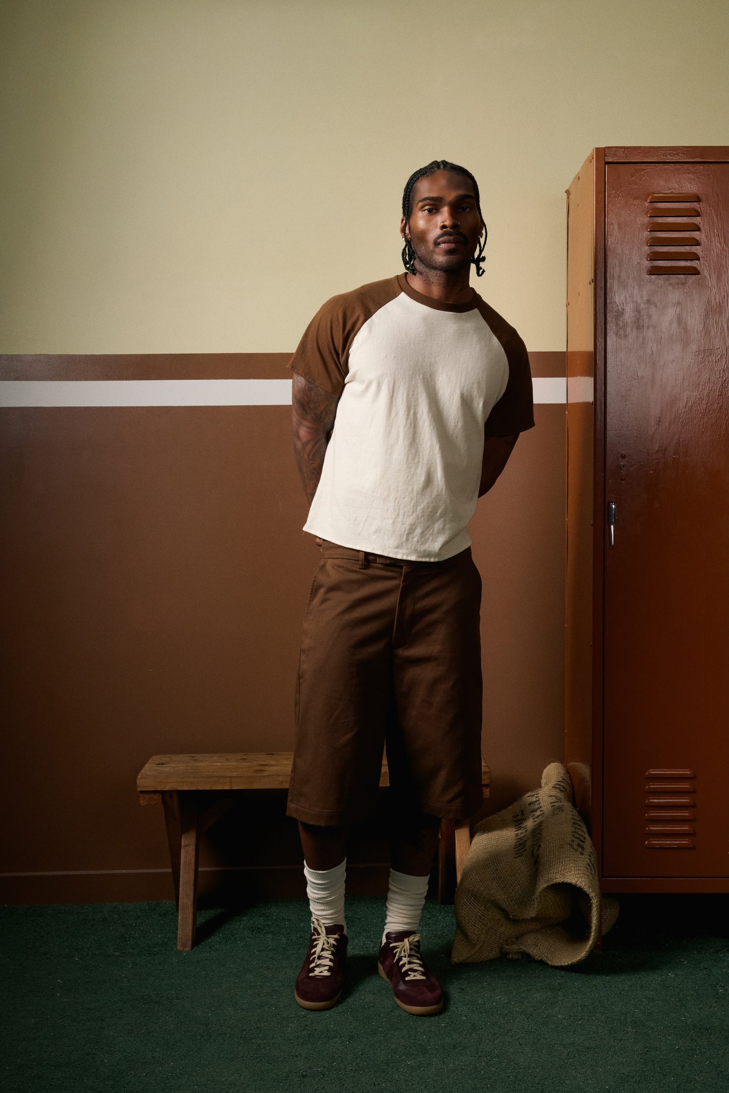 DIALLO ESSENTIAL RAGLAN TEE