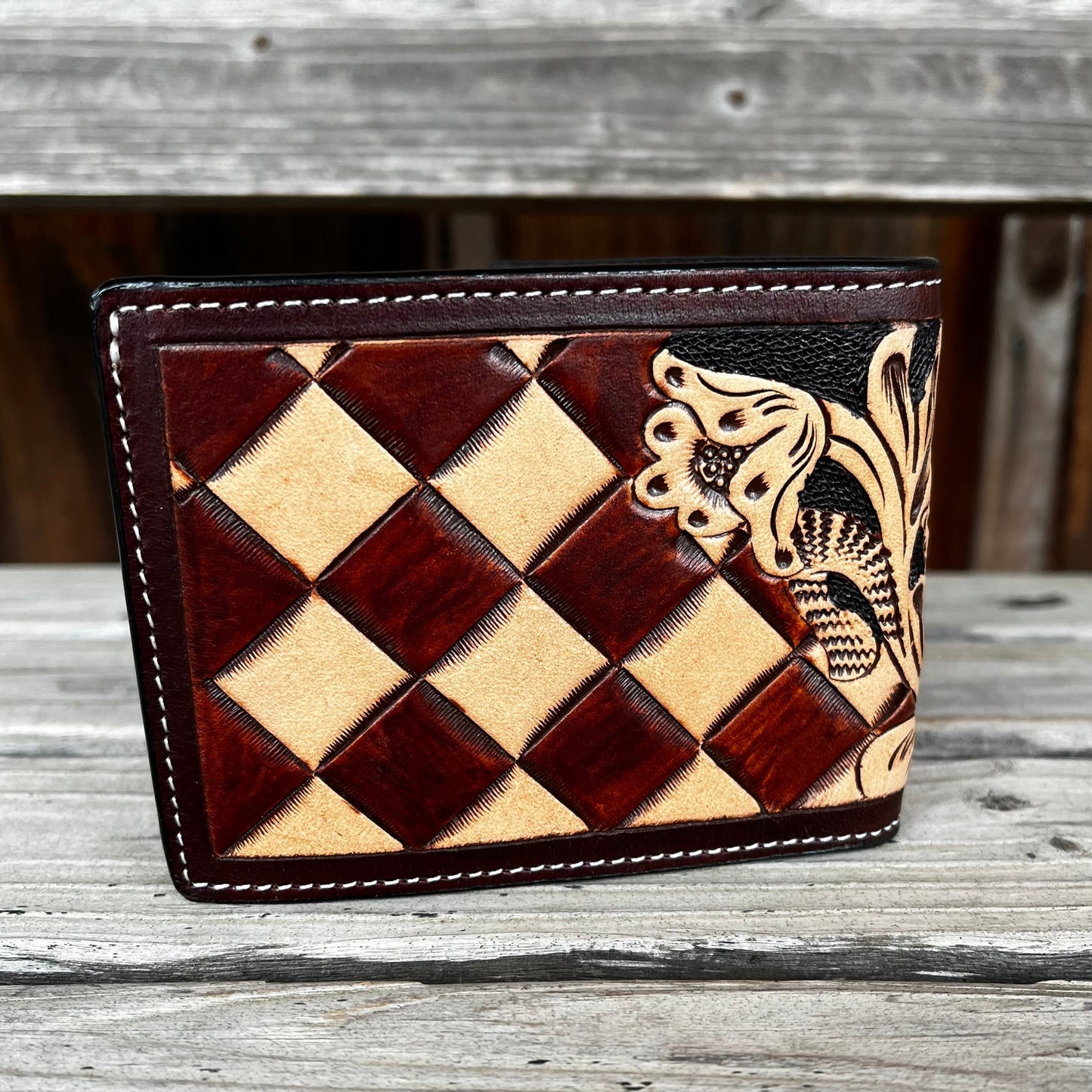 Floral Checkered Bi-Fold | 3D