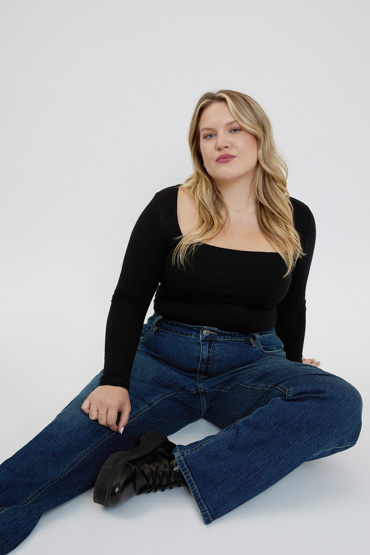 Women's Plus Britney Low Rise Wide Leg Jeans