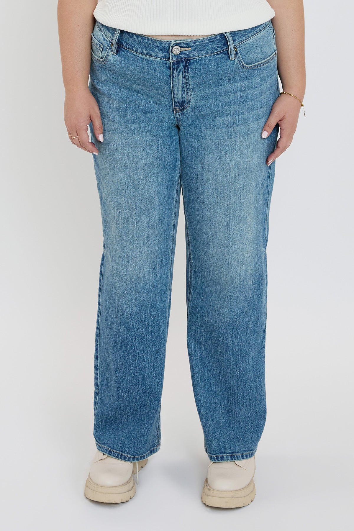 Women's Plus Britney Low Rise Wide Leg Jeans