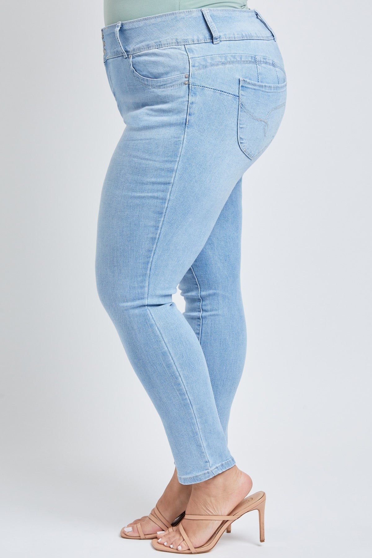 Women's Plus 3 WannaBettaButt Mid-Rise Skinny