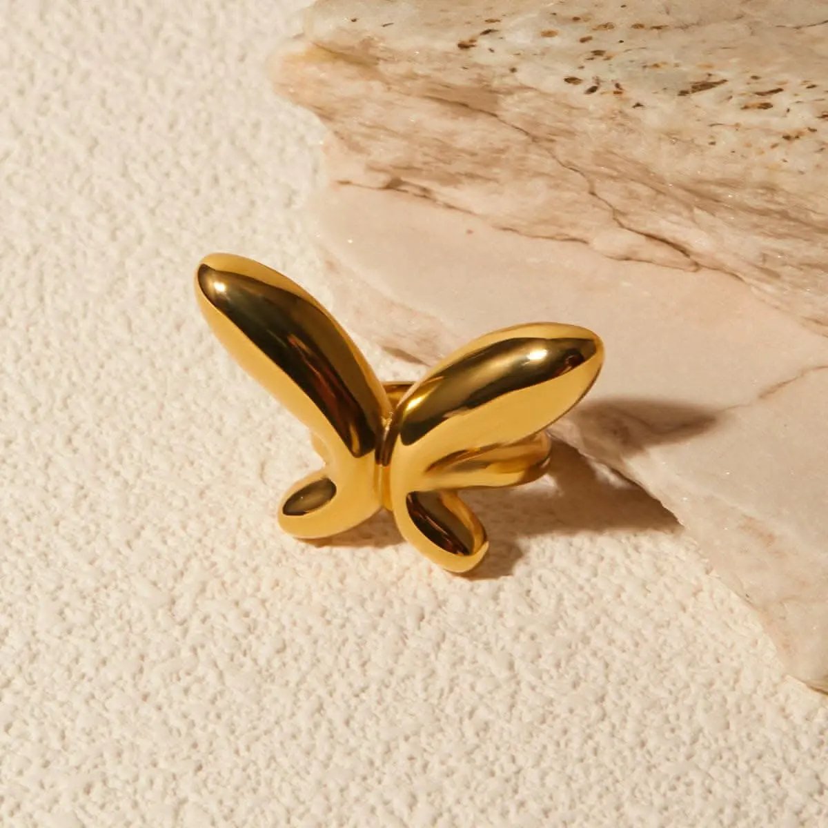 Ring - 18K Gold Butterfly - Elegant
