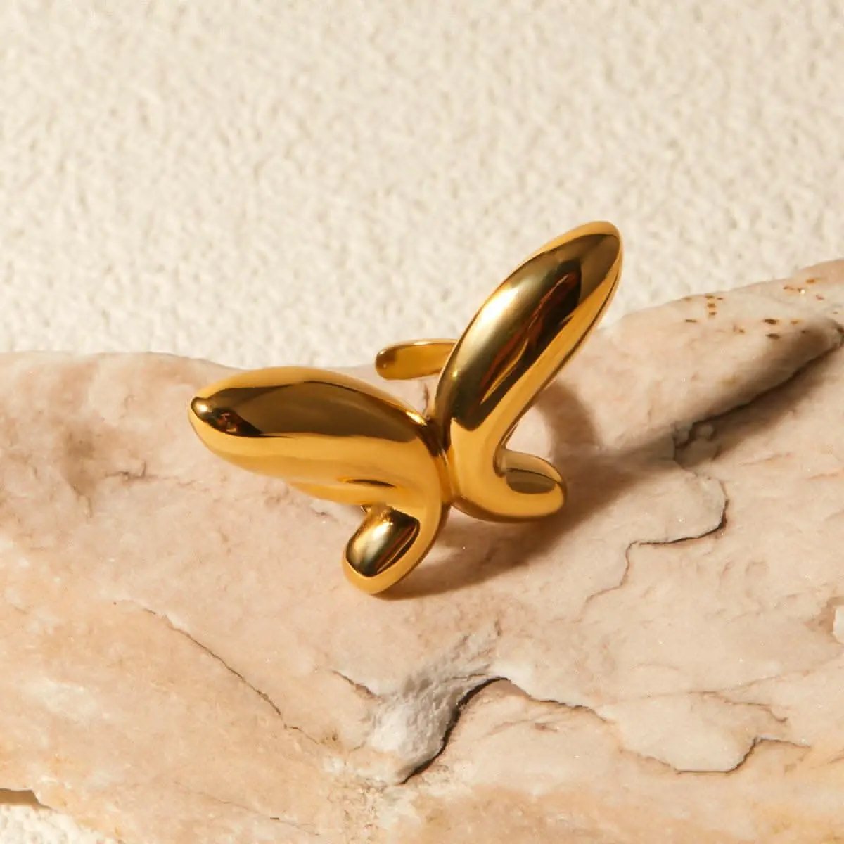 Ring - 18K Gold Butterfly - Elegant