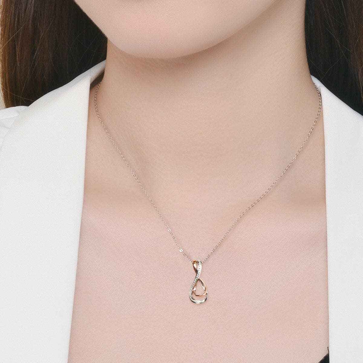 Trendsi Necklaces - Elegant Moissanite Infinity Pendant