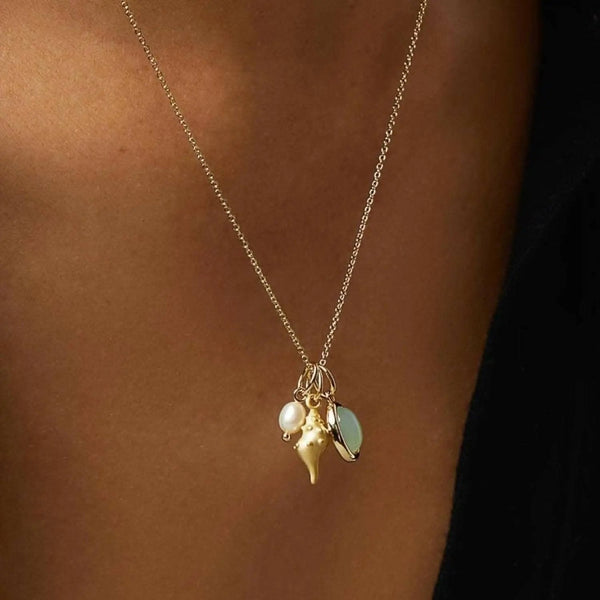 Necklace - Elegant Crystal Conch Pendant - Coastal Style