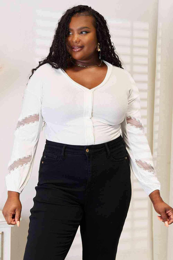 Blouse - Lace V-Neck - Elegant Women's Top
