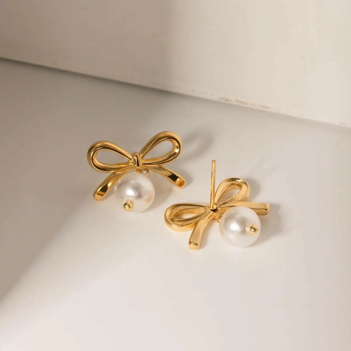 Earrings - Elegant Pearl Bow - Dainty Style