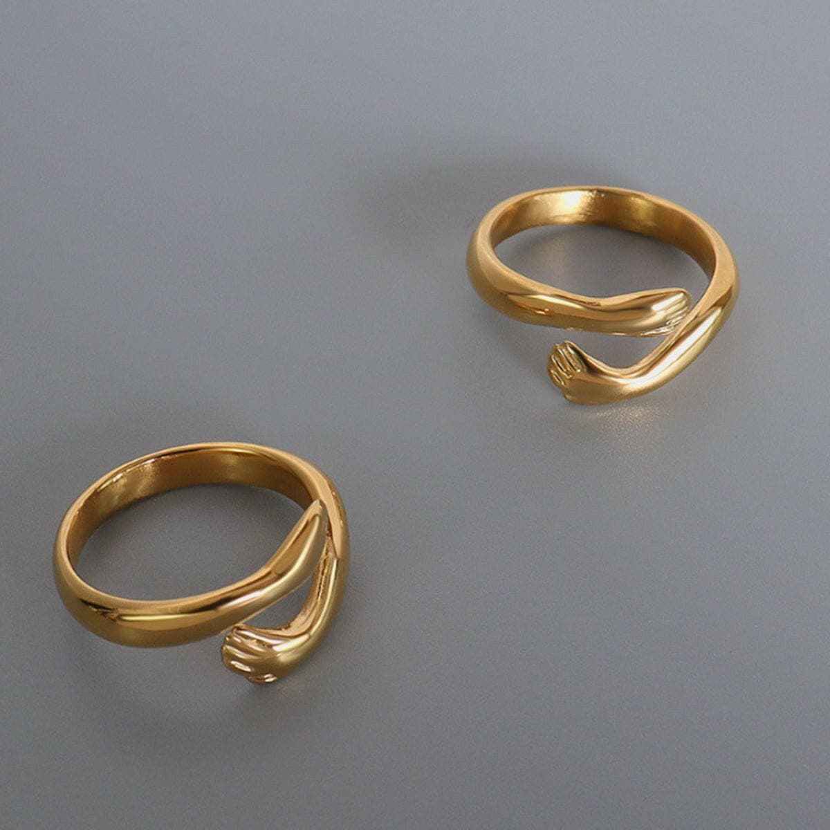 Trendsi just arrived - Elegant titanium steel hug ring