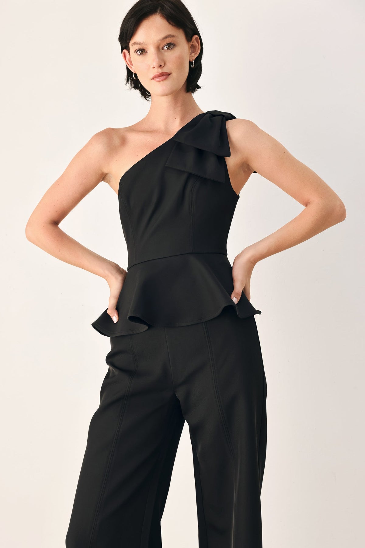 ALL EYES ON YOU BOW WIDE LEG JUMPSUIT