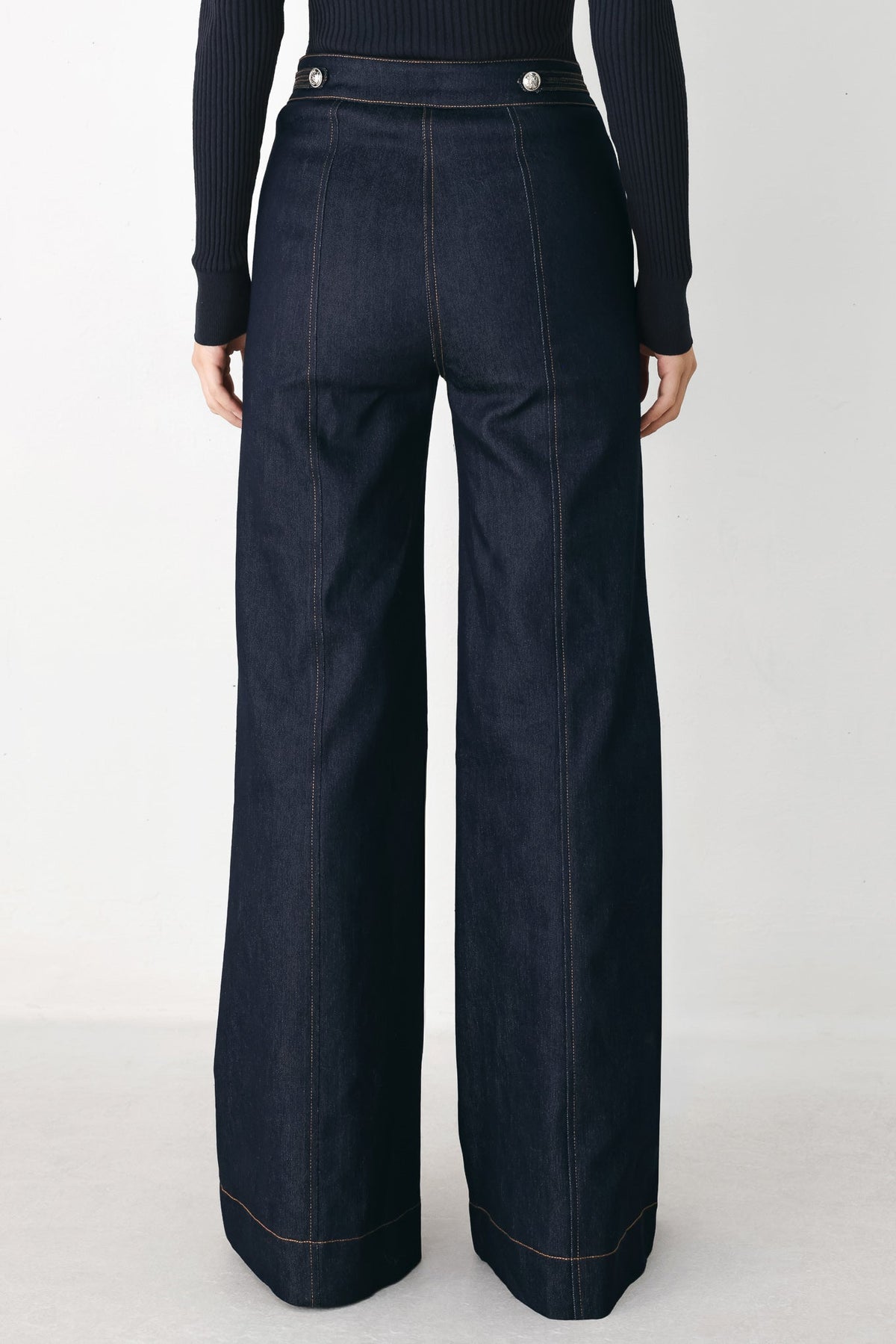 INDIGO IMPRESSION BUTTON DETAIL FLARE JEANS