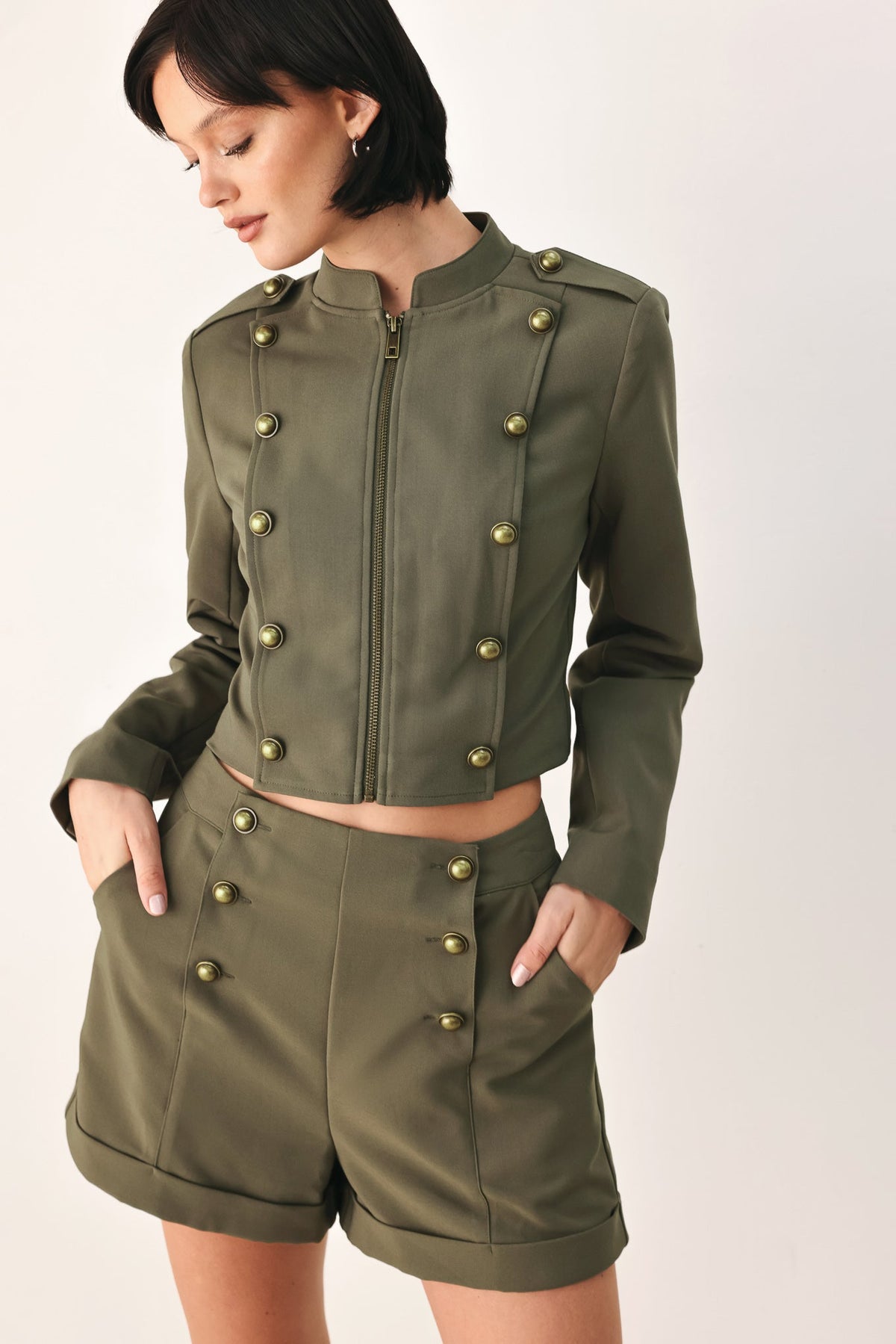 OLIVE COMMAND CUFFED TAILORED SHORTS
