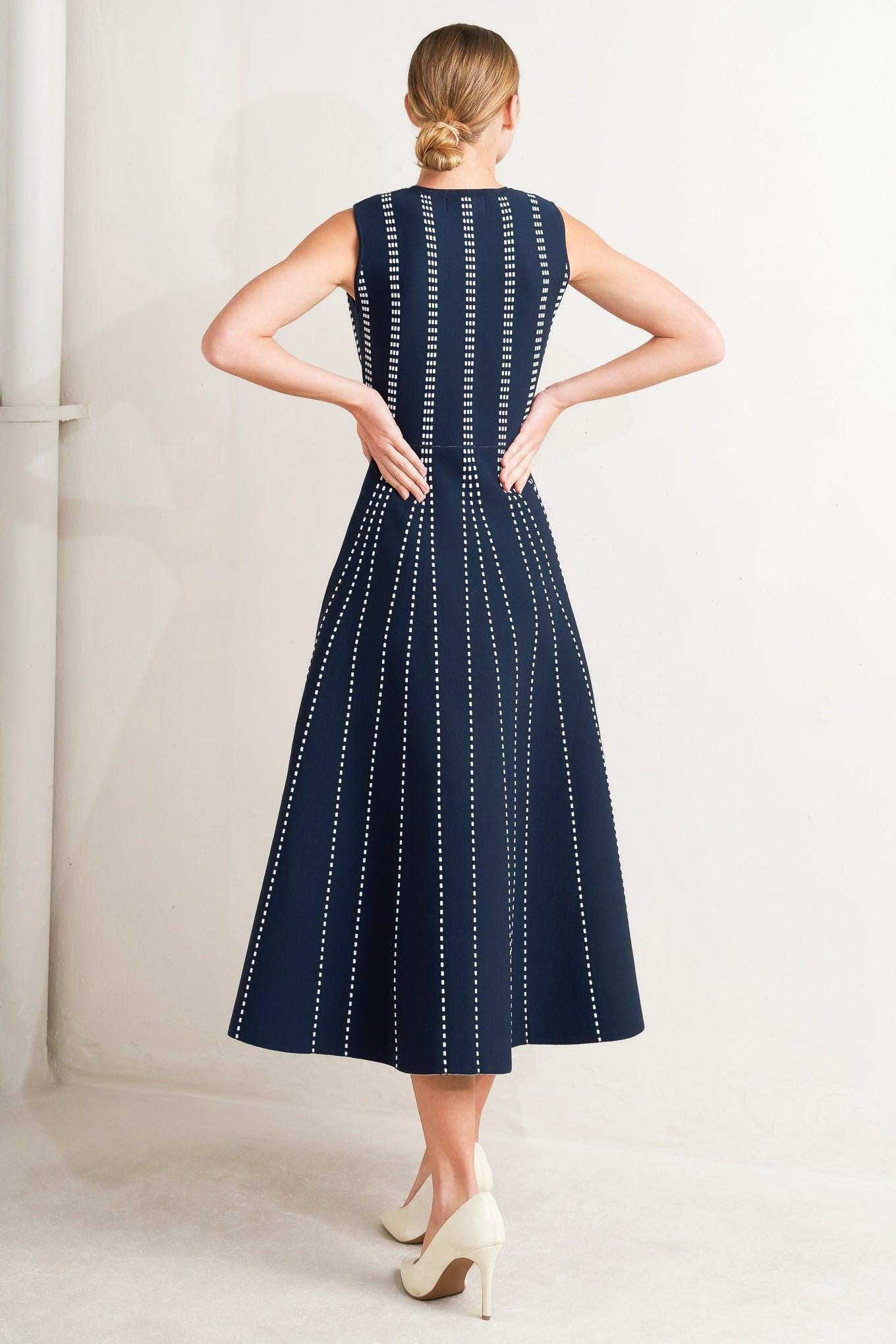 Perfectly Poised Jacquard Sweater Midi Dress WHITE/BLACK / M