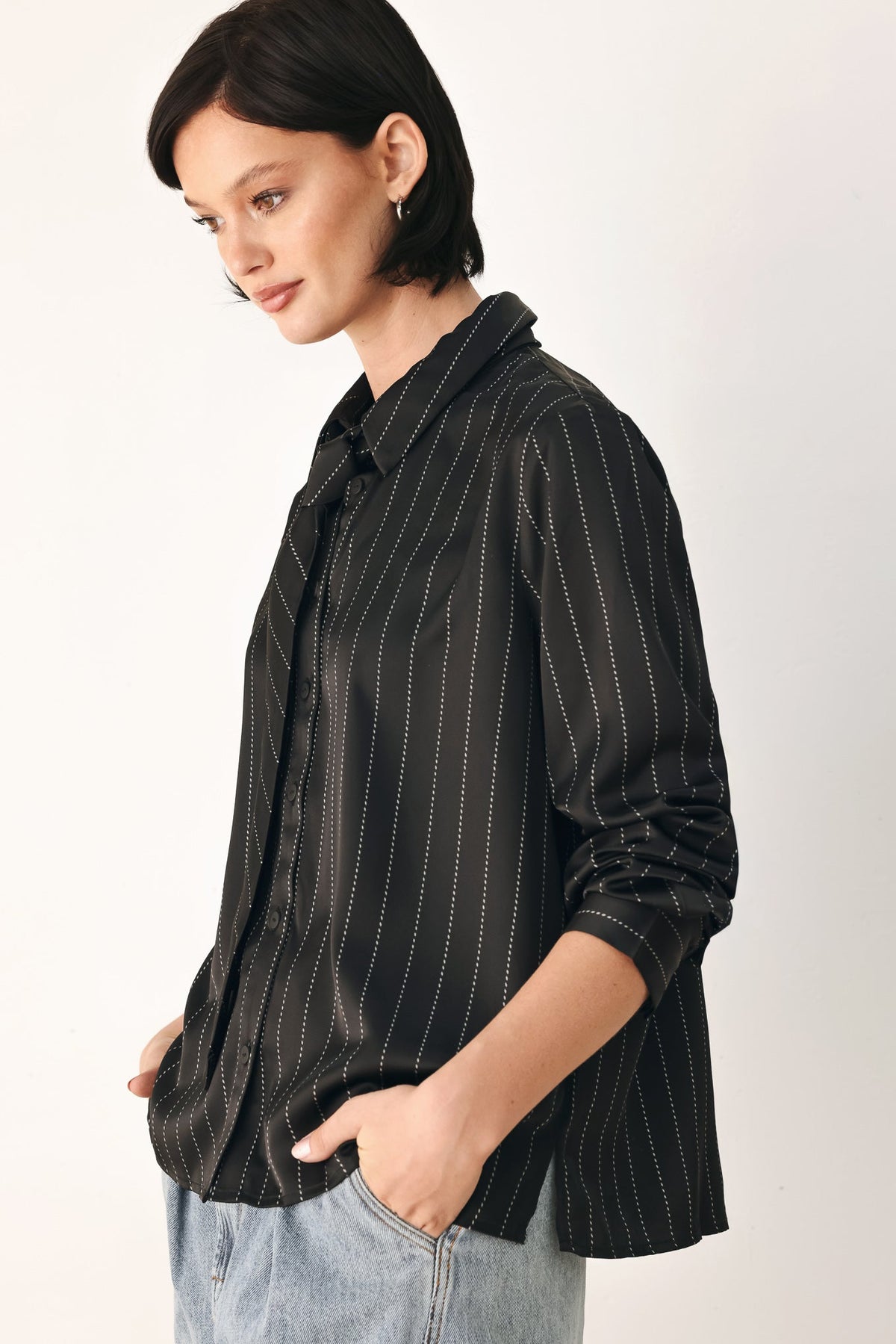 CITY AFTER DARK TIE FRONT STRIPED TOP