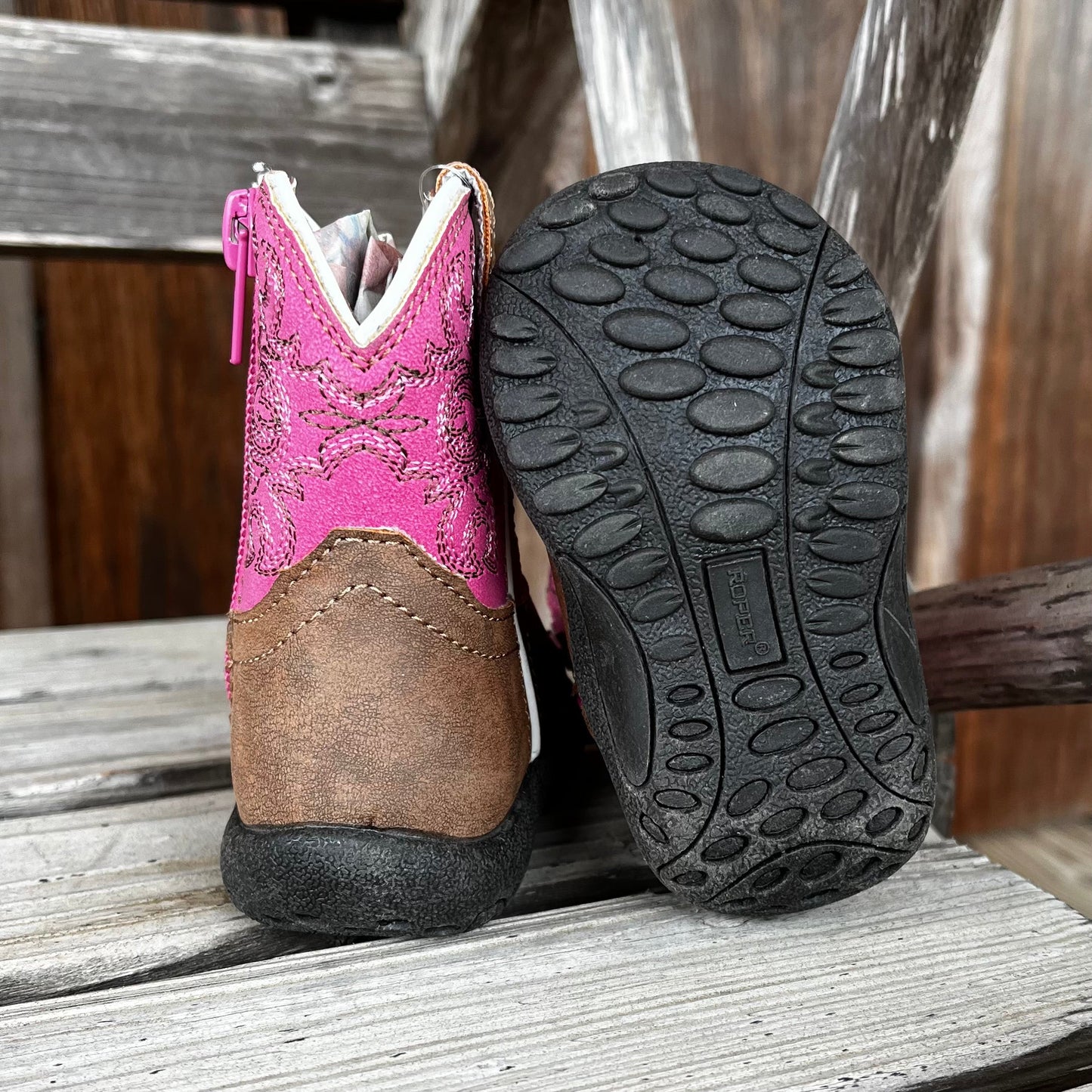 Ainsley Pink | Roper Girls