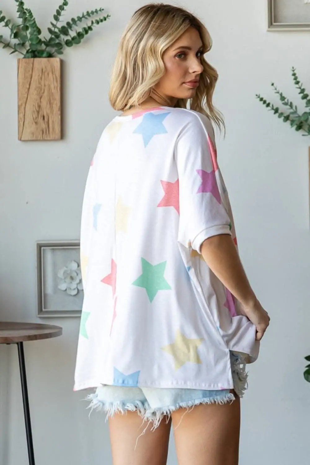 Star Print Tee - Soft & Comfy - Women's Casual Short Sleeve