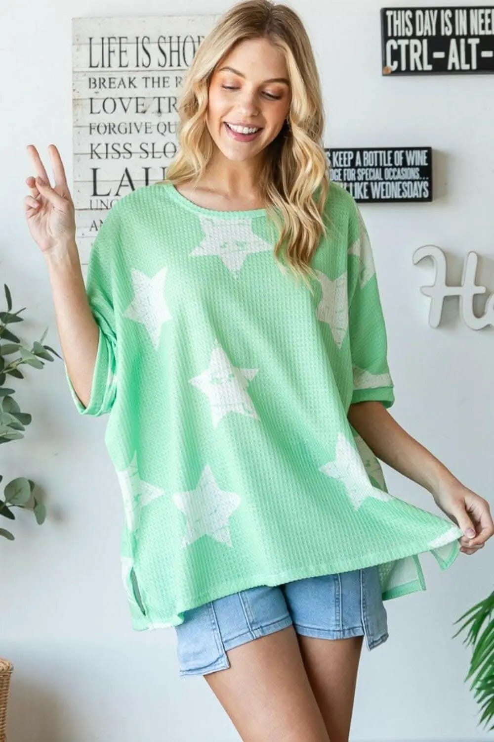 Trendsi Star Waffle Tee Women's Casual Top Comfy Oversized T-Shirt