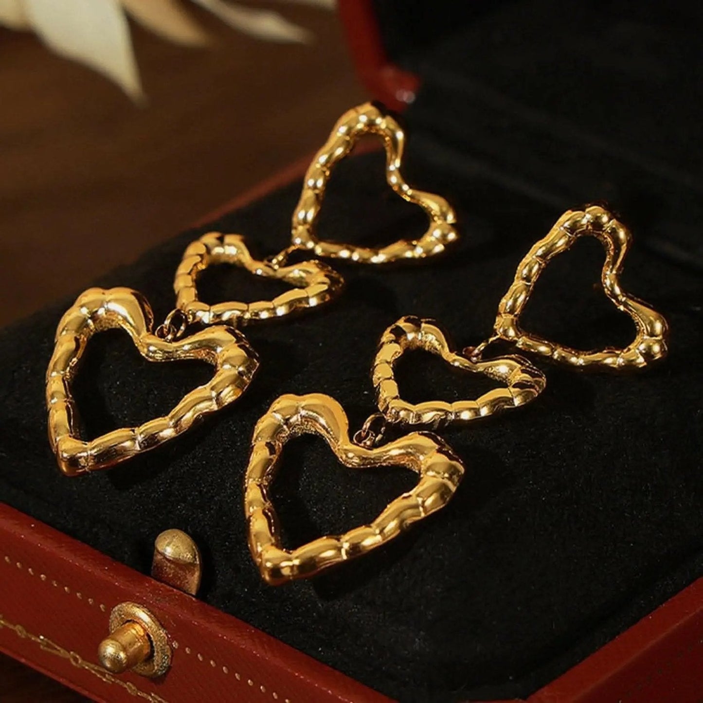 Trendsi just arrived - Heart-shaped titanium earrings