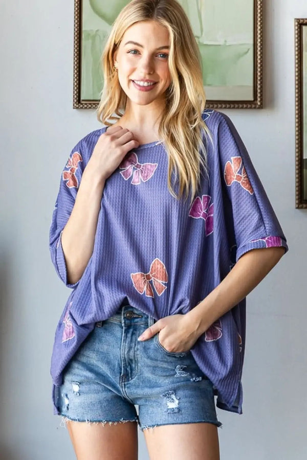 Trendsi Bow Print Tee Women's Casual Slit Hem T-Shirt TikTok Viral
