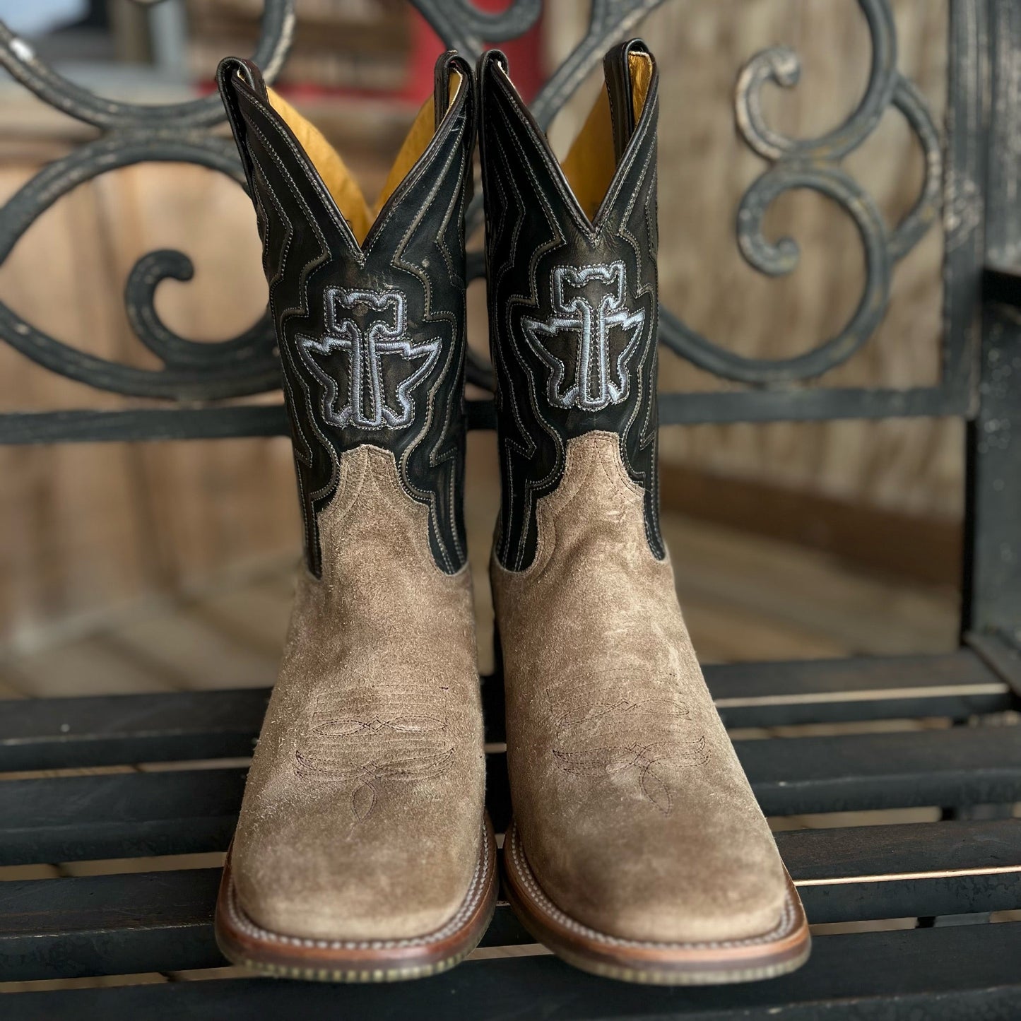 Feel the Power | Tin Haul Mens