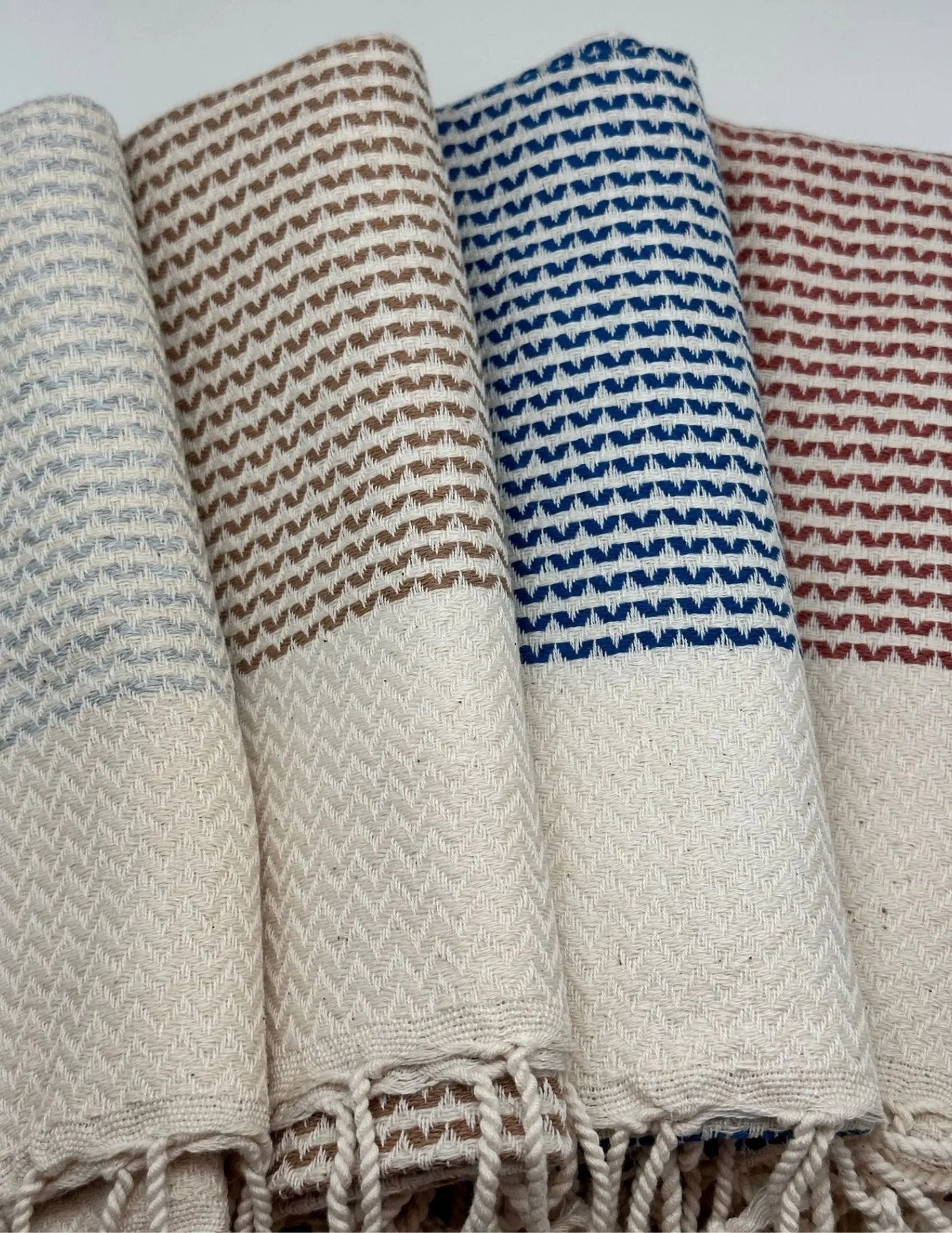 Turkish Hand Towel - Natural & Absorbent - Dotty Pattern